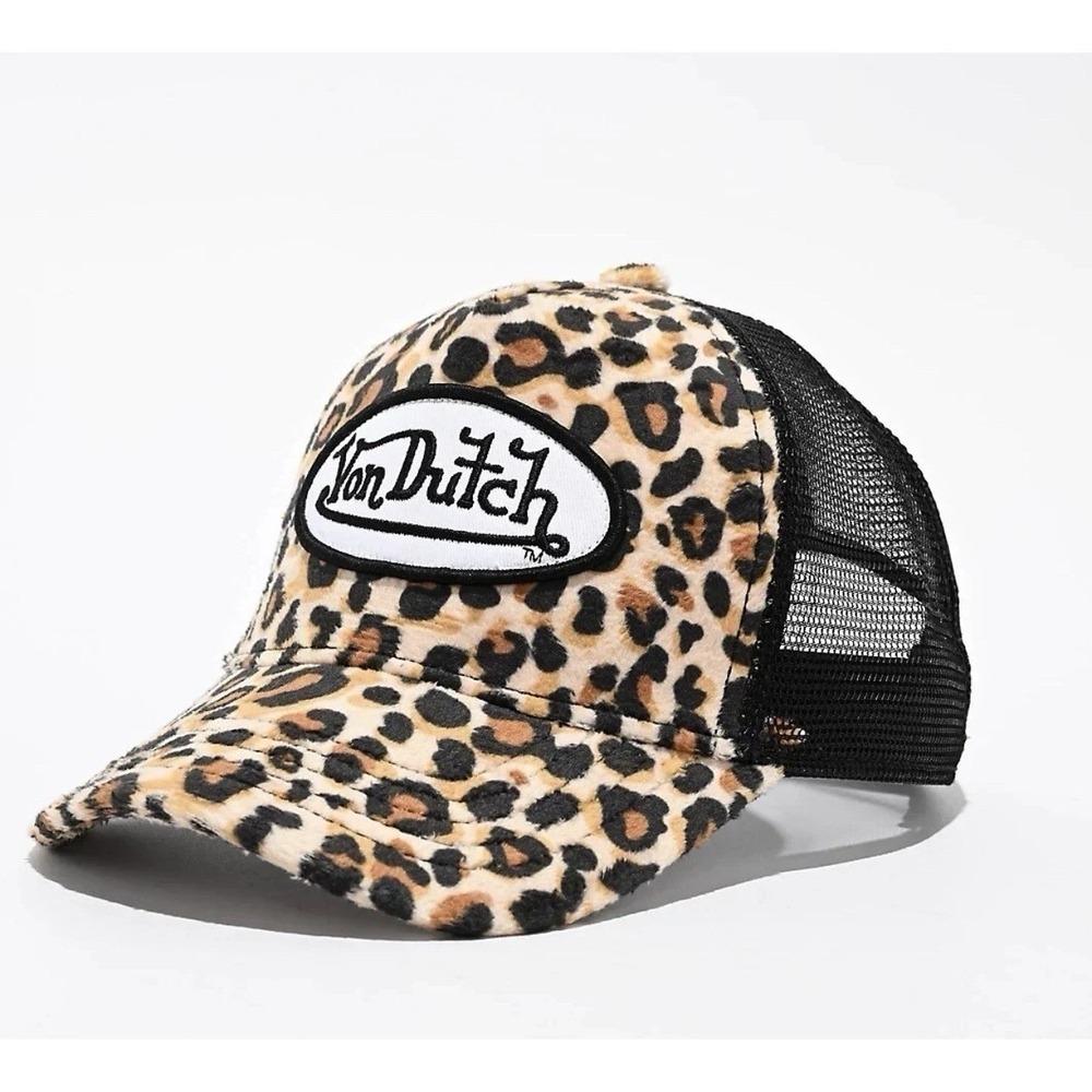 NWT Von Dutch Leopard Print Velvet Trucker Hat Adjustable Snapback Stitch Patch